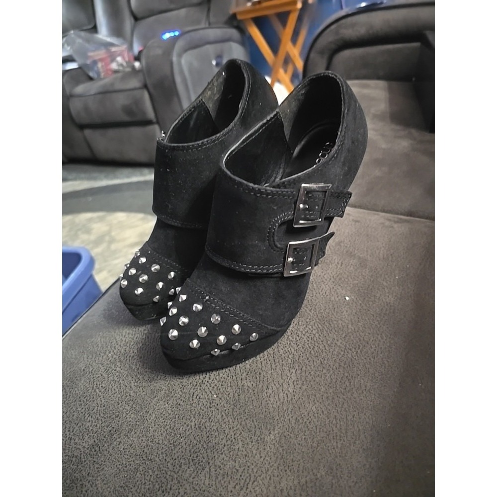 Women's  Yumi Shoedazzle‎ High Heels Size 7 Black